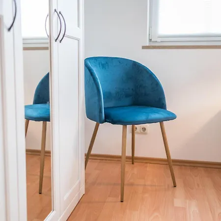 Cozyhomz Bis 5 Personen Mit Stellplatz