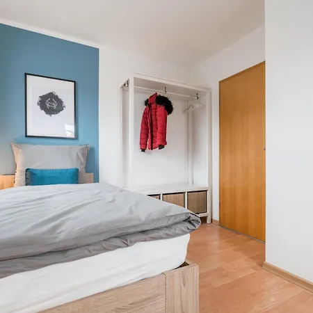 Cozyhomz Bis 5 Personen Mit Stellplatz *