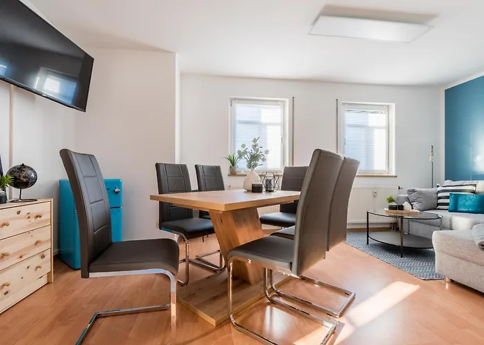 Cozyhomz Bis 5 Personen Mit Stellplatz *