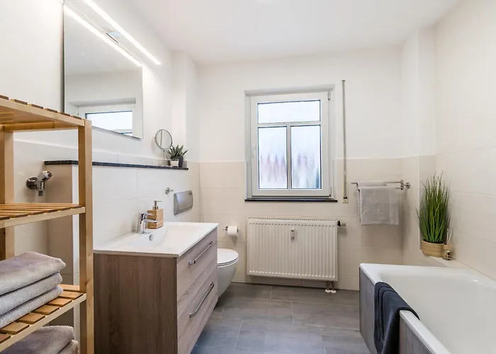 Cozyhomz Bis 5 Personen Mit Stellplatz Apartment *