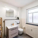 Cozyhomz Bis 5 Personen Mit Stellplatz Дрезден
